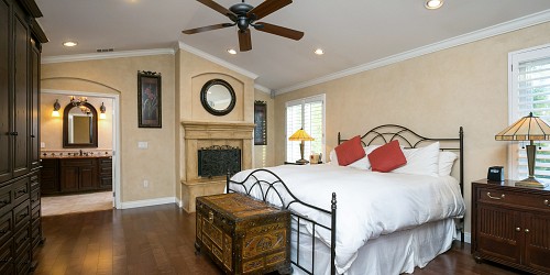 5580 Wembly Ave, Oak Park, CA 91377