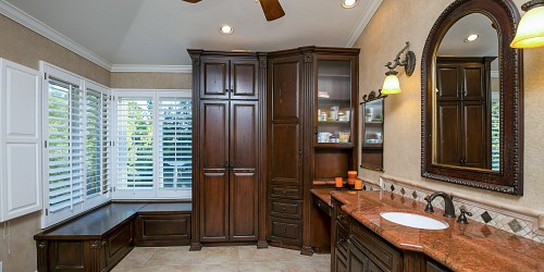 5580 Wembly Ave, Oak Park, CA 91377