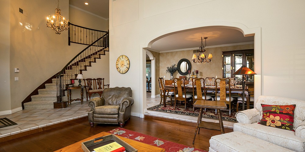 5580 Wembly Ave, Oak Park, CA 91377