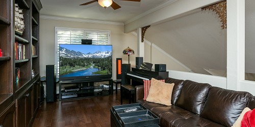 5580 Wembly Ave, Oak Park, CA 91377