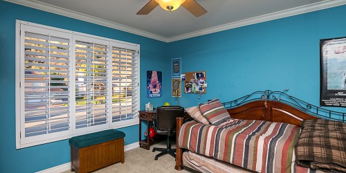 5580 Wembly Ave, Oak Park, CA 91377