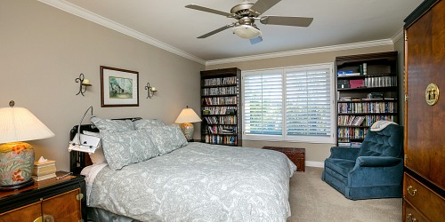 5580 Wembly Ave, Oak Park, CA 91377