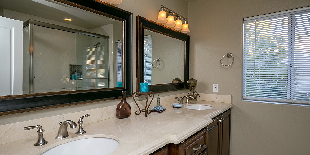 5580 Wembly Ave, Oak Park, CA 91377