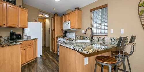 1667 Las Virgenes Canyon Rd #12, Calabasas, CA 91302