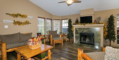 1667 Las Virgenes Canyon Rd #12, Calabasas, CA 91302