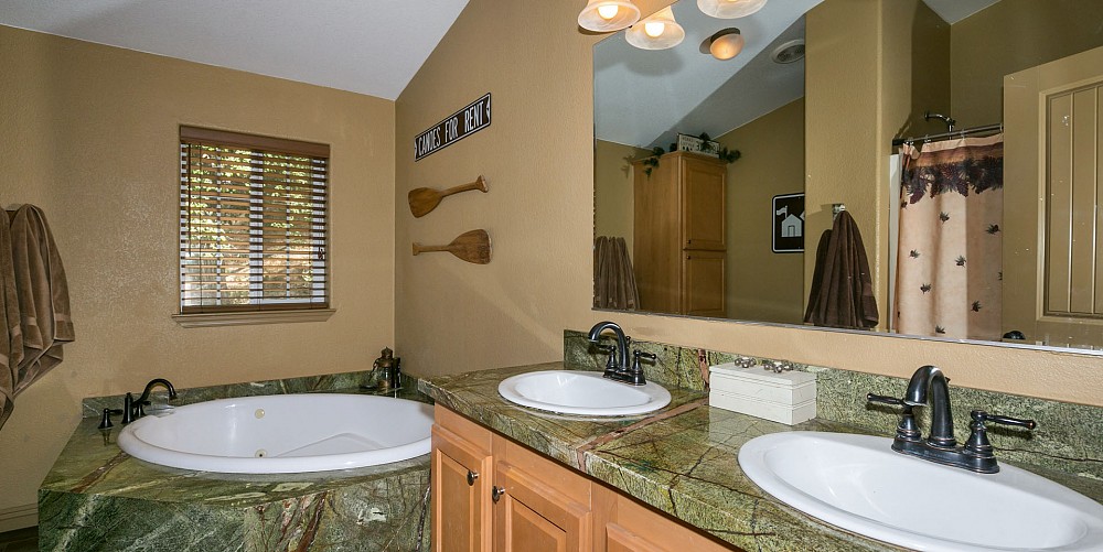 1667 Las Virgenes Canyon Rd #12, Calabasas, CA 91302