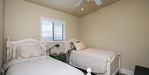 3737 Medea Creek, Agoura, CA 91301