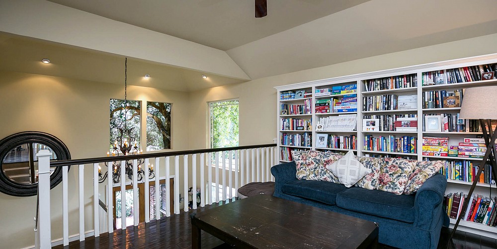 3737 Medea Creek, Agoura, CA 91301