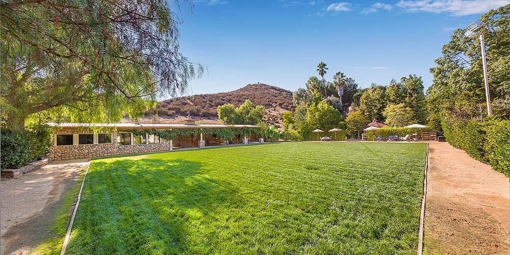 3737 Medea Creek, Agoura, CA 91301