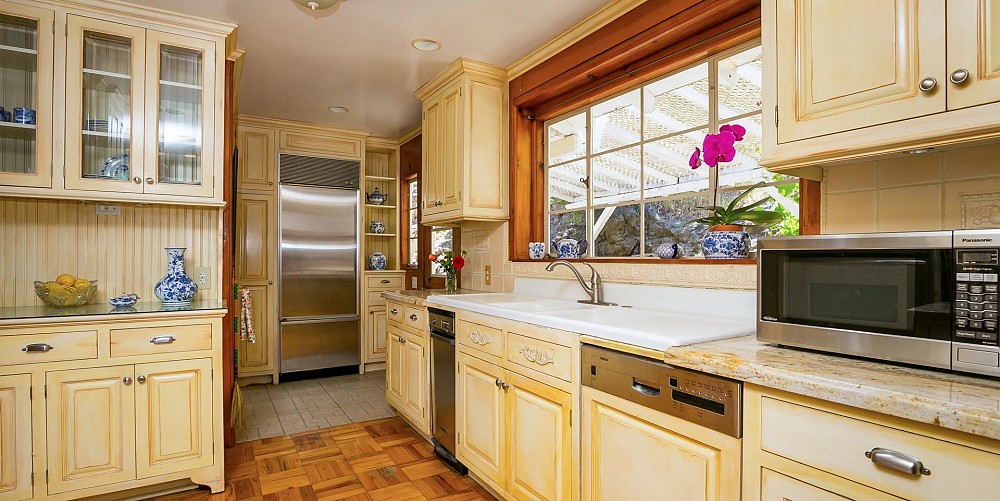 28976 South Lakeshore Dr., Agoura Hills, CA 91301