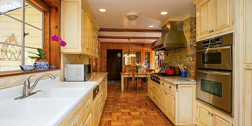 28976 South Lakeshore Dr., Agoura Hills, CA 91301