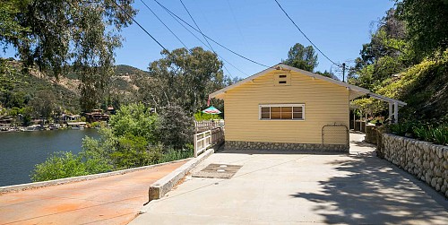 28976 South Lakeshore Dr., Agoura Hills, CA 91301