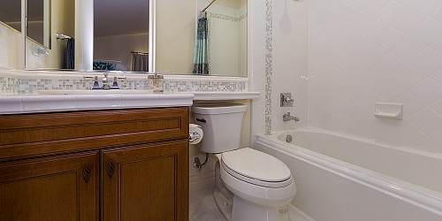 2052 Shadow Creek Drive, Agoura, CA 91301