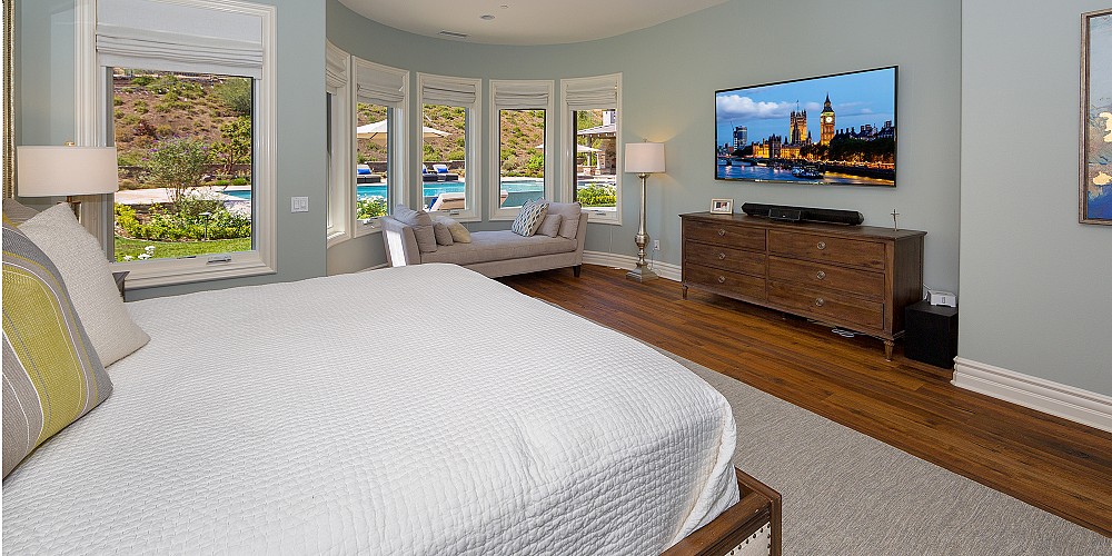 2052 Shadow Creek Drive, Agoura, CA 91301