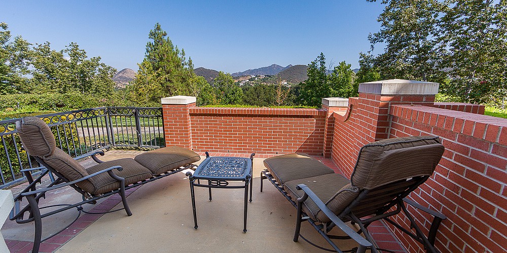 2466 Swanfield Ct, Westlake Village, CA 91361