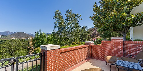 2466 Swanfield Ct, Westlake Village, CA 91361