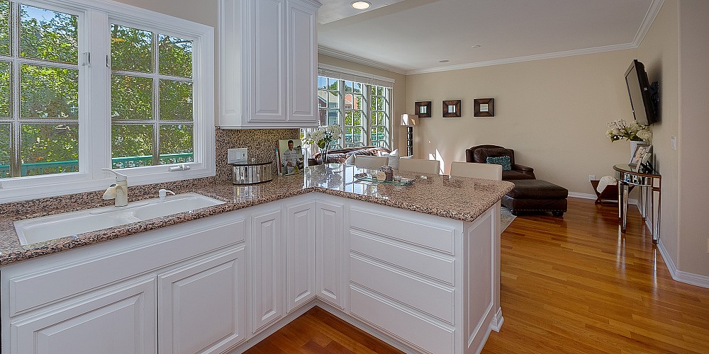 2466 Swanfield Ct, Westlake Village, CA 91361