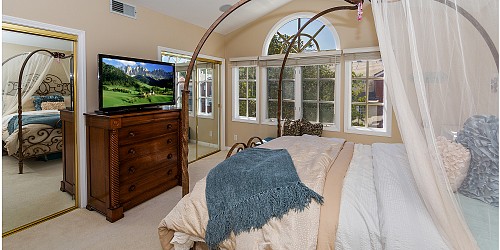 2466 Swanfield Ct, Westlake Village, CA 91361