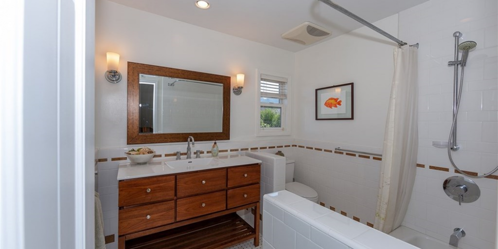 5551 Rainbow Crest Dr., Agoura Hills, CA 91301