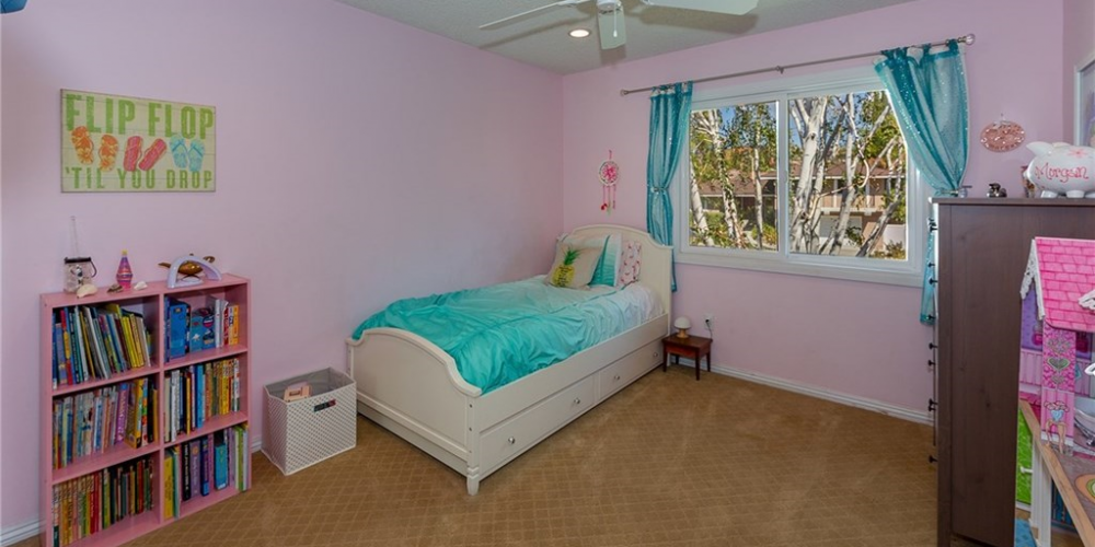 5551 Rainbow Crest Dr., Agoura Hills, CA 91301