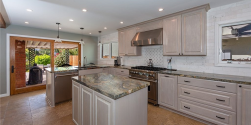 5551 Rainbow Crest Dr., Agoura Hills, CA 91301