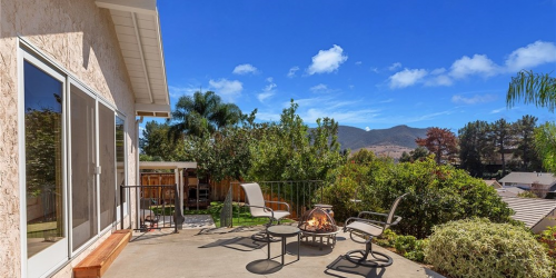 5551 Rainbow Crest Dr., Agoura Hills, CA 91301