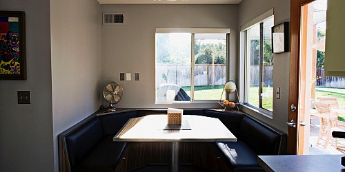 4357 Willow Glen St, Calabasas, AR 91302