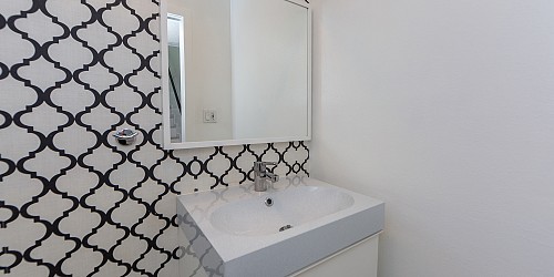 28142 Driver Ave Unit 1, Agoura Hills, CA 91301