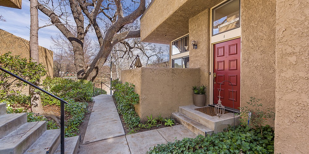 28142 Driver Ave Unit 1, Agoura Hills, CA 91301