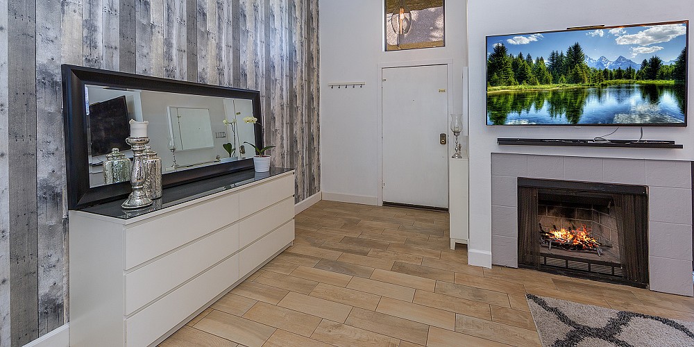 28142 Driver Ave Unit 1, Agoura Hills, CA 91301