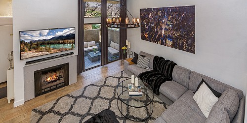 28142 Driver Ave Unit 1, Agoura Hills, CA 91301