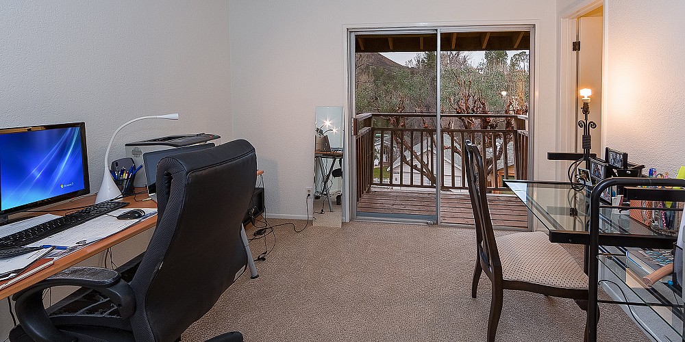 29043 Lake Dr, Agoura Hills, CA 91301