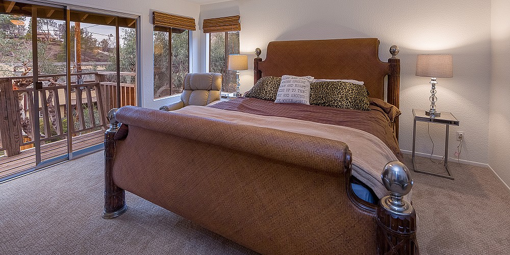 29043 Lake Dr, Agoura Hills, CA 91301