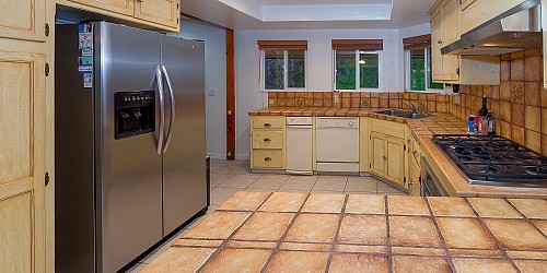 29043 Lake Dr, Agoura Hills, CA 91301