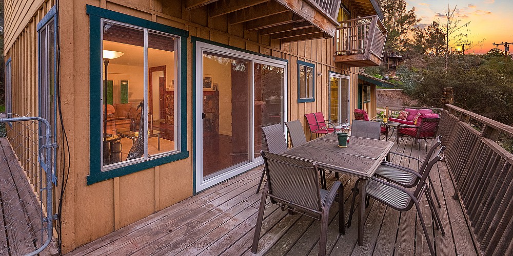 29043 Lake Dr, Agoura Hills, CA 91301