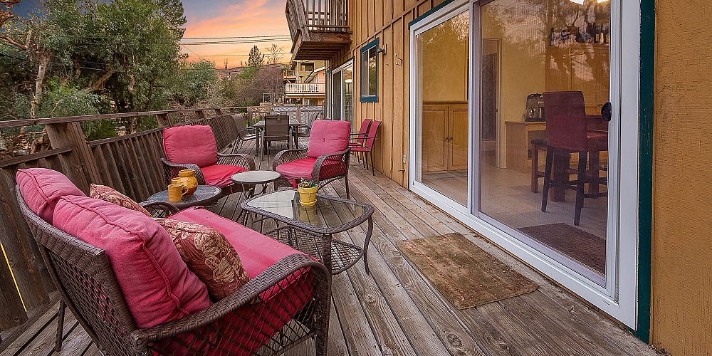 29043 Lake Dr, Agoura Hills, CA 91301