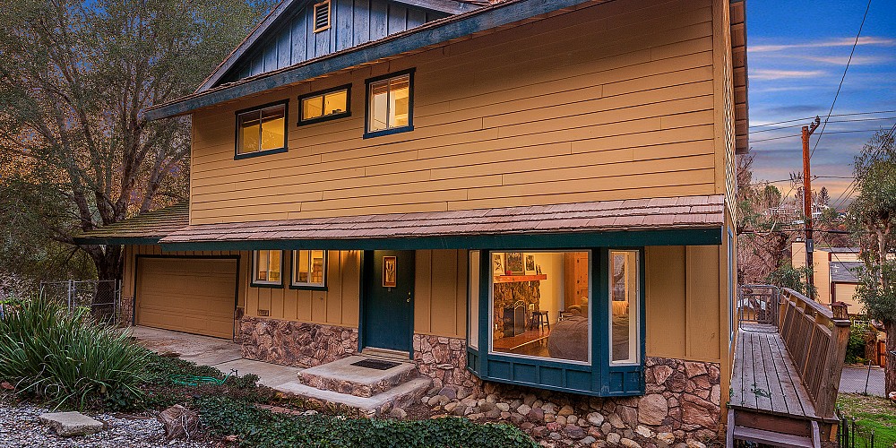 29043 Lake Dr, Agoura Hills, CA 91301