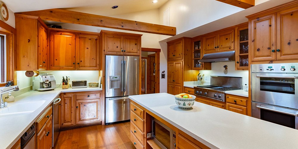 2315 Terrace Lane, Agoura Hills, CA 91301