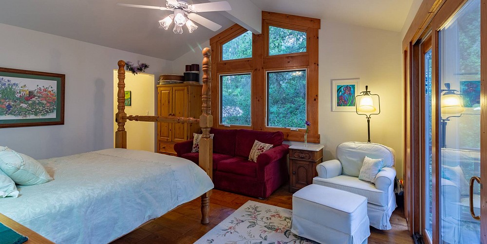 2315 Terrace Lane, Agoura Hills, CA 91301