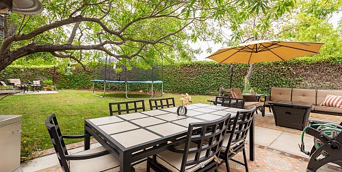 24512 Via Esquina, Calabasas, CA 91302