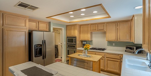 24512 Via Esquina, Calabasas, CA 91302