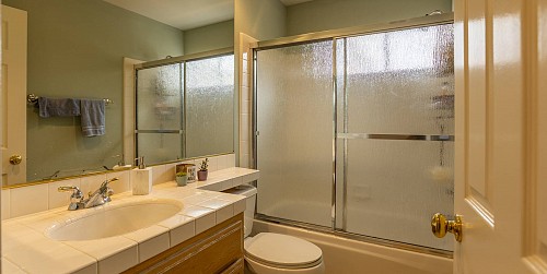 24512 Via Esquina, Calabasas, CA 91302