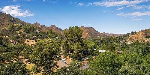 1944 Seminole Drive, Agoura Hills, CA 91301