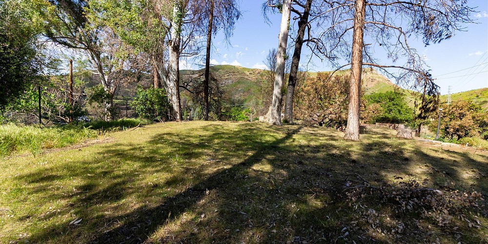 28804 S. Lakeshore Dr, Agoura Hills, CA 91301