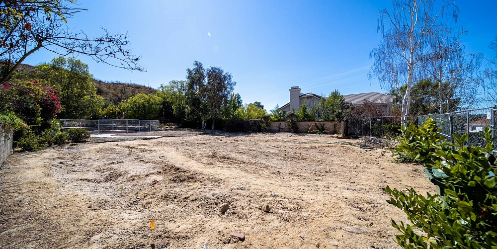 5540 Napoleon Ave, Oak Park, CA 91377