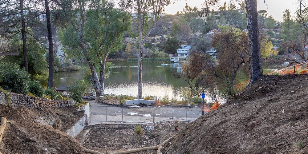 2026 East Lakeshore, , CA 91301