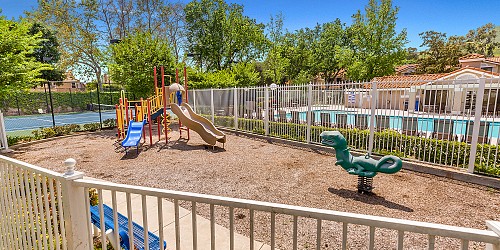 5784 Via Bensa, Oak Park, CA 91377