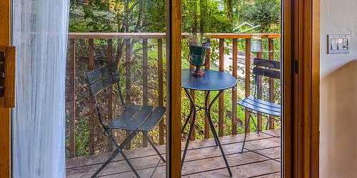 2022 Lookout Dr., Agoura Hills, CA 91301