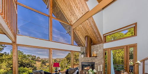 2022 Lookout Dr., Agoura Hills, CA 91301