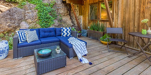 2022 Lookout Dr., Agoura Hills, CA 91301